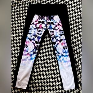 Size M Athleta Capri leggings